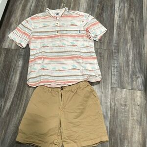 Chubbies Mens Khaki Shorts and Popover Shirt medium two piece outfit set